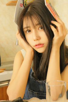色女子